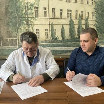 Задля обміну досвідом та спеціалістами: ЦМКЛ підписала договір про співпрацю з медзакладом Сєвєродонецька