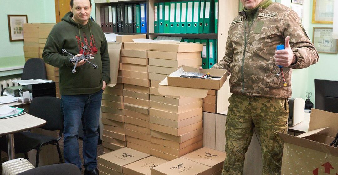 Дрони для оборони: ще сто вбивчих «пташок» полетіли на фронт з Івано-Франківська (ФОТОФАКТ)