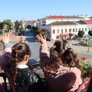 Стипендії для розумників: 44 ліцеїсти з Коломиї отримують фінансову підтримку Стипендії для розумників: 44 ліцеїсти з Коломиї отримують фінансову підтримку