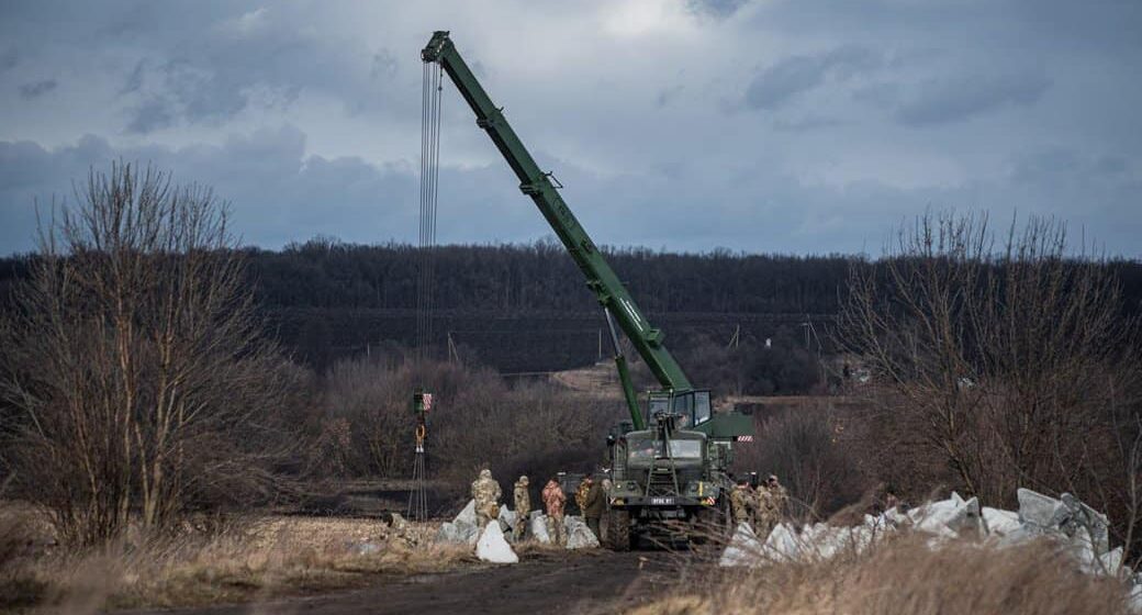 Коломия виділила кошти на будівництво оборонних споруд на Донеччині