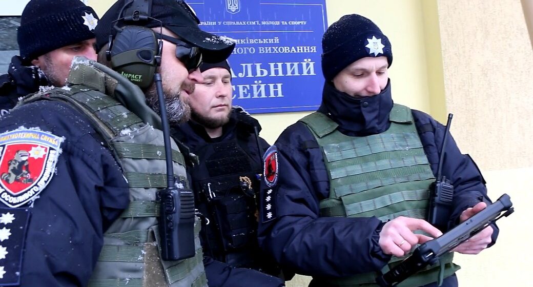 Освітяни та поліція вирішують, як протидіяти анонімним “мінерам” Івано-Франківська