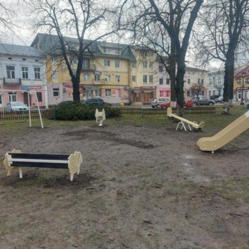 У Галичі влаштували сучасний та безпечний дитячий простір