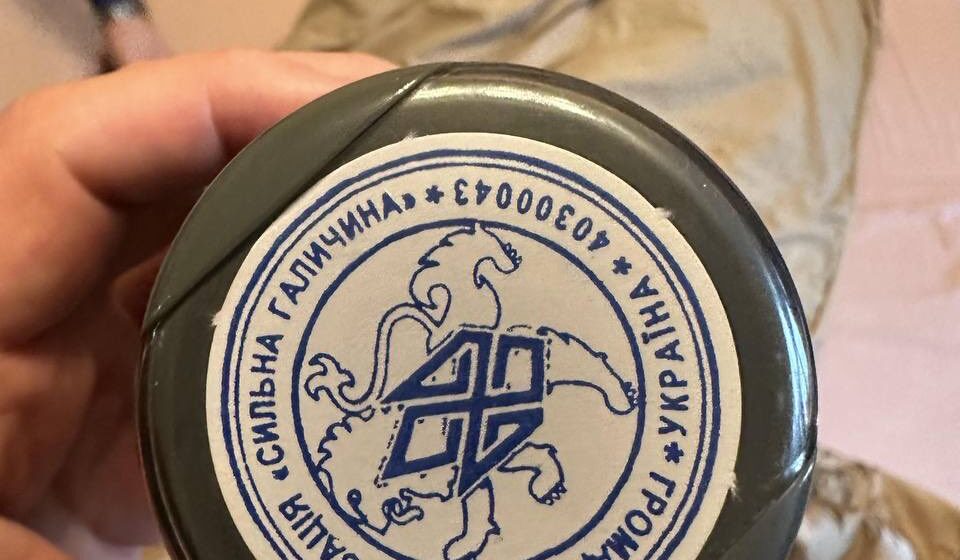 Понад 100 порушників виїхали за кордон під прикриттям громадської організації