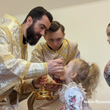 Владика Микола відвідав «Дім Матері і Дитини» у Горохолині
