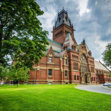 Івано-Франківський медуніверситет отримав доступ до курсів від Гарварду 