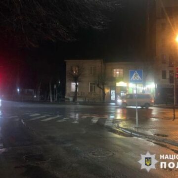 В ДТП у Івано-Франківську травмовано 11-річну дівчинку В ДТП у Івано-Франківську травмовано 11-річну дівчинку