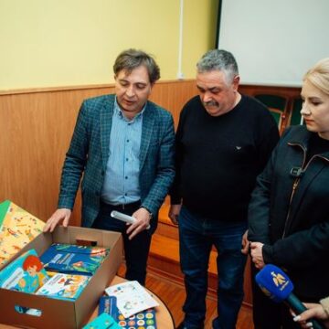Коломийщина отримала 94 набори навчально-розвивальних матеріалів