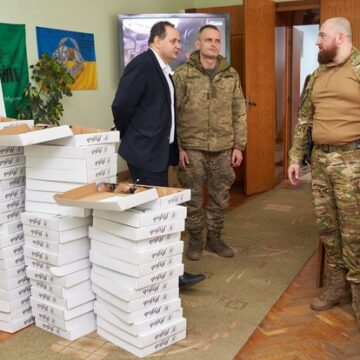 Пів сотні дронів передали з Івано-Франківська захисникам 67 окремої механізованої бригади