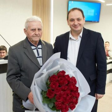 Дмитрові Вівчару вручили відзнаку «Гордість Івано-Франківської громади»