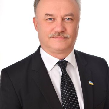 Ректор у білому халаті. Інтерв’ю з переможцем виборів ректора ІФМУ Романом Яцишиним Ректор у білому халаті. Інтерв’ю з переможцем виборів ректора ІФМУ Романом Яцишиним