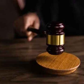 Мешканку Івано-Франківської області, яка виправдовувала війну з рф, засудили до 3-х років позбавлення волі Мешканку Івано-Франківської області, яка виправдовувала війну з рф, засудили до 3-х років позбавлення волі