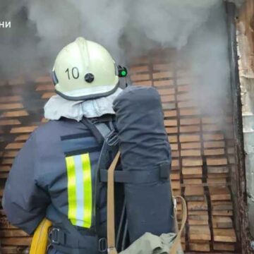 На Калущині горіла пилорама