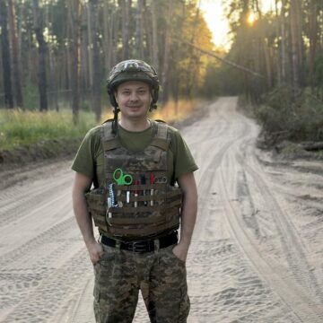 “Я там зможу допомогти багатьом”: історія незламності військового медика з Івано-Франківська на позивний Грек (ФОТО)