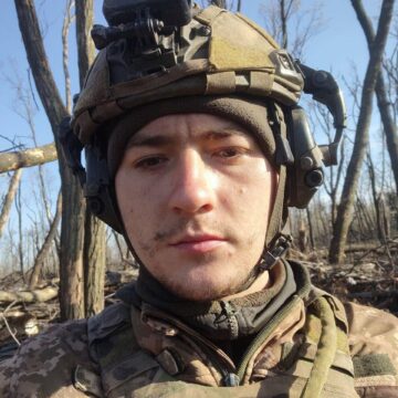 Воїн із Кутської громади Назарій Луканюк на позивний Філософ нагороджений «Золотим хрестом»