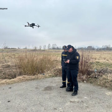 На Івано-Франківщині оштрафували ще двох паліїв сухої трави (ФОТО)