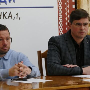 Допомоги на 1,2 млн. гривень, демонтаж радянського пам’ятника, протидія насильству і дискримінації – у фокусі на засіданні Калуського міськвиконкому