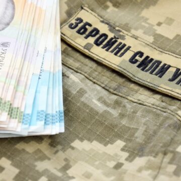 Військовослужбовці та члени їх сімей з Яремчанської громади можуть отримати низку виплат з міського бюджету