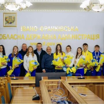 Прикарпатських спортсменів привітали з черговими досягненнями Прикарпатських спортсменів привітали з черговими досягненнями