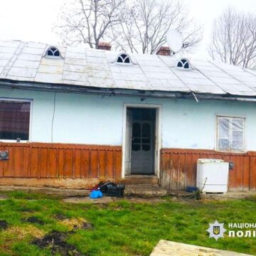 Тяжкі тілесні ушкодження призвели до смерті: на Снятинщині односелець побив 68-річну жінку