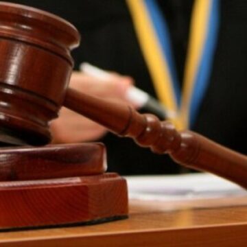 Понад п’ять років ув’язнення за хабар: вирок експосадовцю Держекоінспекції Прикарпаття залишено без змін