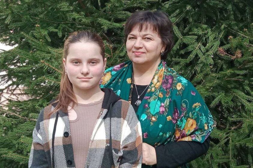 Твір присвятила полеглому на війні татові: школярка з Калущини перемогла на всеукраїнському конкурсі
