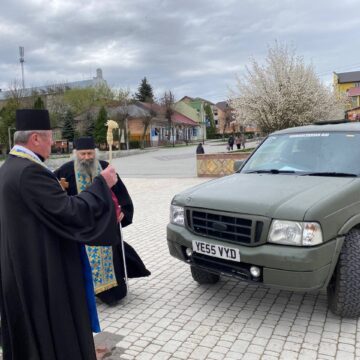 З Городенківської громади передали на фронт 10 FPV-дронів та позашляховик (ФОТО)