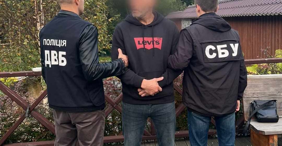 Видавали себе за військових та «вибивали» кошти в підприємців: на Прикарпатті судитимуть групу вимагачів Видавали себе за військових та «вибивали» кошти в підприємців: на Прикарпатті судитимуть групу вимагачів
