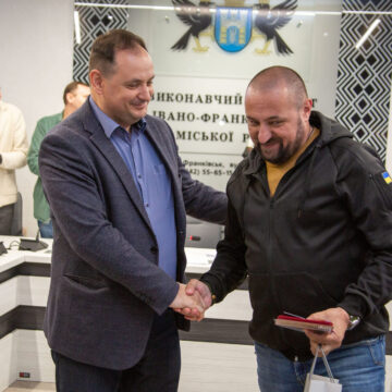 Директора КП “Муніципальна інспекція “Добродій” Михайла Шутака нагороджено медаллю “За оборону Києва та Київської області”