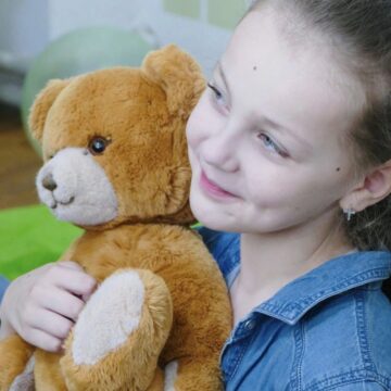 Побавитися, щоб зцілитися: у Калуші відкрився простір терапії іграшкою