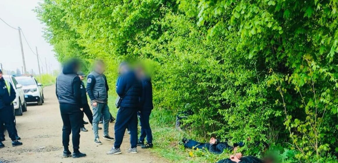На Коломийщині чотири рецидивісти обікрали підприємство: поліцейські оперативно їх затримали (ФОТО)