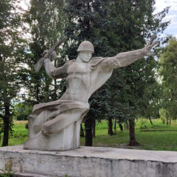 У Коломийській громаді остаточно позбудуться радянської символіки (ФОТО)