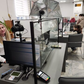 Оформлення біометричних паспортів та ID-карткок стало доступнішим у ЦНАПі Івано-Франківська