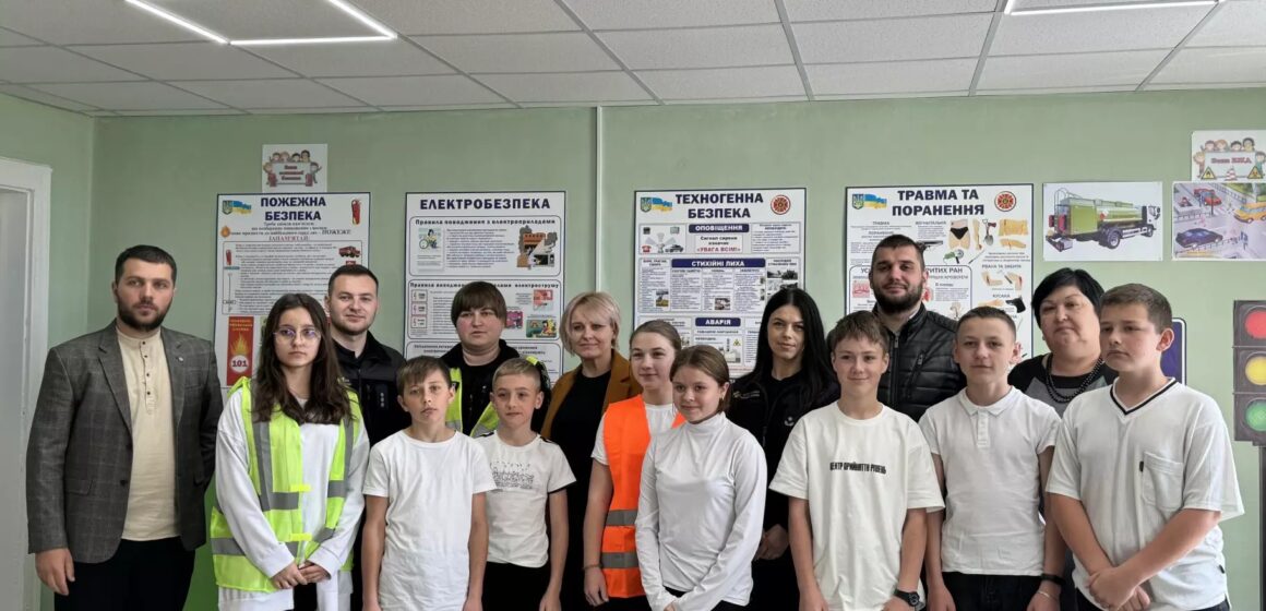 В Угринівській громаді відкрили одразу два класи безпеки (ФОТО) В Угринівській громаді відкрили одразу два класи безпеки (ФОТО)