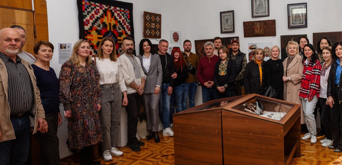 Народне мистецтво як бренд – у Косові відкрили виставку крафтових виробників