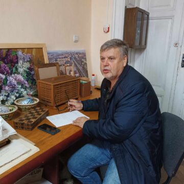 Косівчанин зробив подарунок музею народного мистецтва Гуцульщини та Покуття