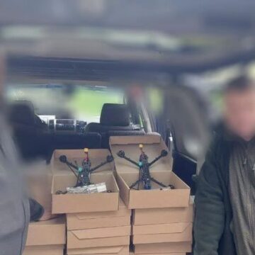З Івано-Франківська передали чергові FPV-дрони нашим захисникам