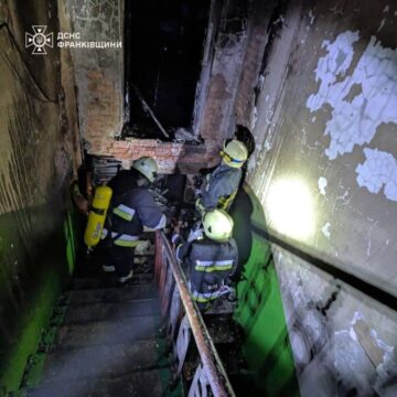 Вночі у Коломиї горіла багатоповерхівка