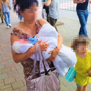 На Прикарпатті до 13 років ув’язнення засудили донеччанку за спробу вбивства та викрадення дітей На Прикарпатті до 13 років ув’язнення засудили донеччанку за спробу вбивства та викрадення дітей