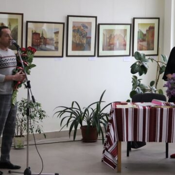 У Ямниці – персональна виставка Ірини Костюк “Вервиця душі”
