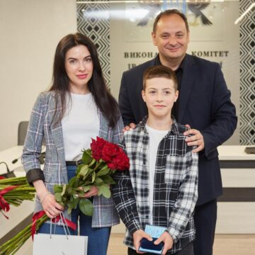 Бойовому медику з Івано-Франківська Олегу Курташу присвоїли нагороду «Міць і гордість громади» Бойовому медику з Івано-Франківська Олегу Курташу присвоїли нагороду «Міць і гордість громади»