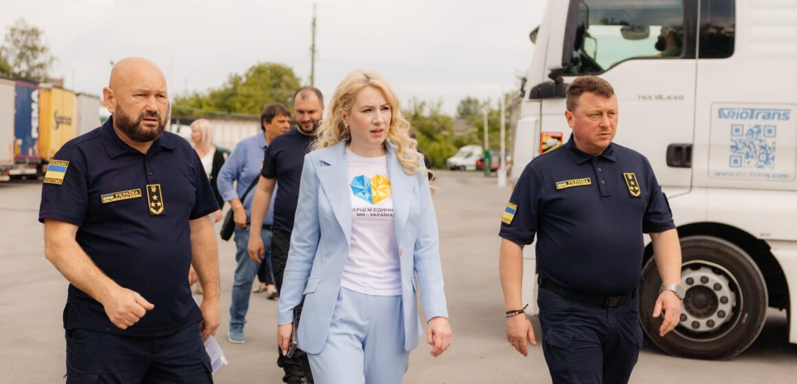 Івано-Франківська митниця цьогоріч спрямувала до держбюджету України майже два мільярди гривень