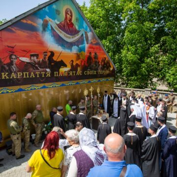 У парафіяльно-гарнізонному храмі Різдва Христового Івано-Франківська освятили Пам’ятну стіну полеглих воїнів (ФОТО)