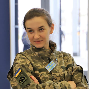 Cержантка CCО Андріана Арехта-Сусак з Косівщини увійшла до рейтингу 50 надихаючих лідерок за версією NV