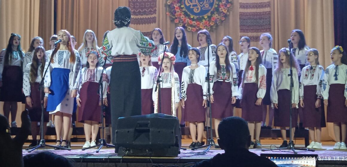 Галицька дитяча музична школа відзначила 60-річний ювілей