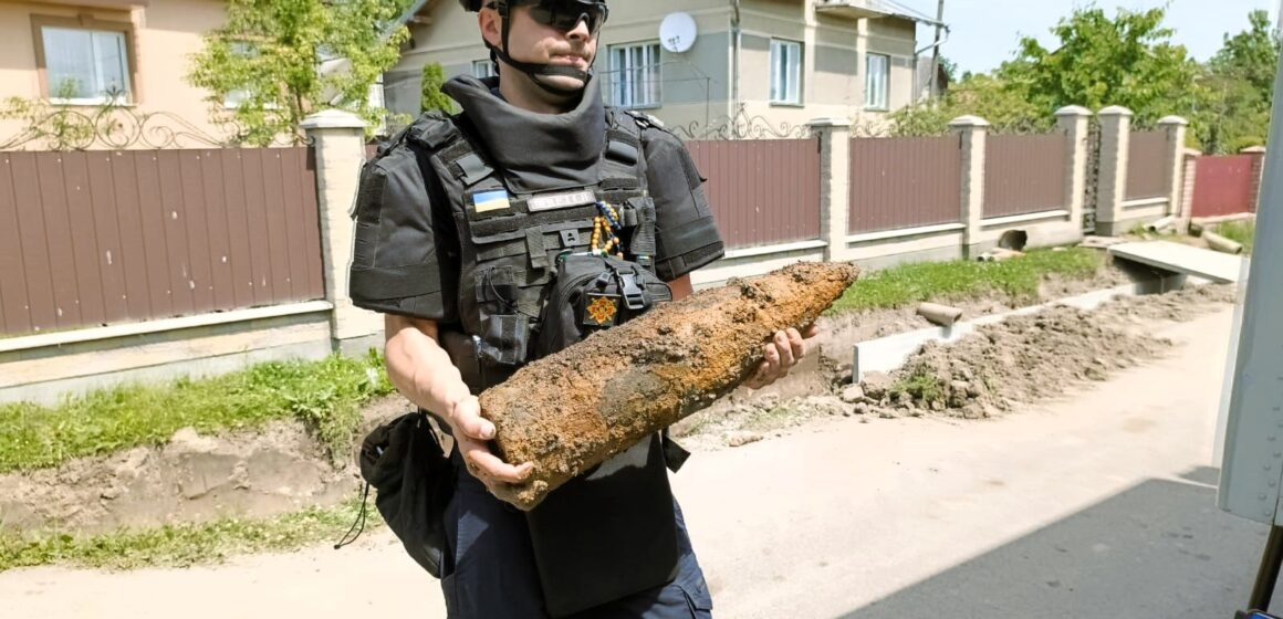 У Павлівці знайшли артилерійський снаряд часів ІІ Світової війни У Павлівці знайшли артилерійський снаряд часів ІІ Світової війни