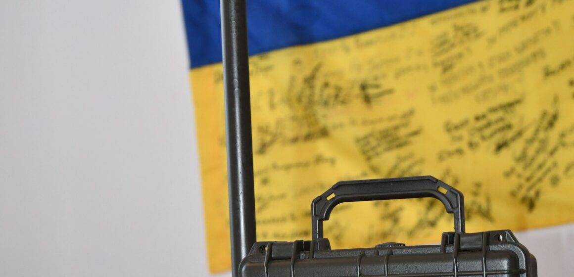 Фермер з Рогатинщини передав захисникам станцію РЕБ