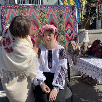 «Хусткування в різних регіонах України» – у Вигодській громаді організували неймовірно колоритне свято