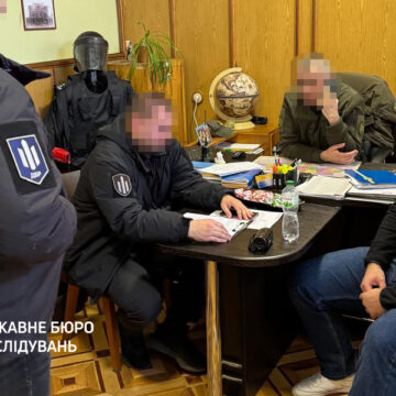 На Прикарпатті посадовець виправної колонії катував та принижував засуджених На Прикарпатті посадовець виправної колонії катував та принижував засуджених
