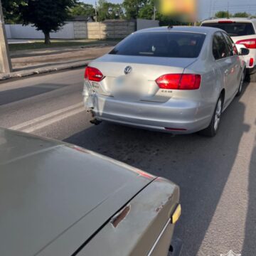 У Франківську нетверезий водій ВАЗ вчинив ДТП за участі трьох автомобілів (ФОТО)