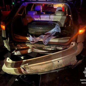 Франківські патрульні склали три адмінматеріали на нетверезого водія, який вчинив ДТП (ФОТО)